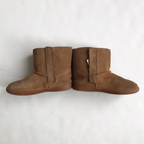 UGG Keelan suede tan boots GUC size 8 toddler - Picture 2 of 10